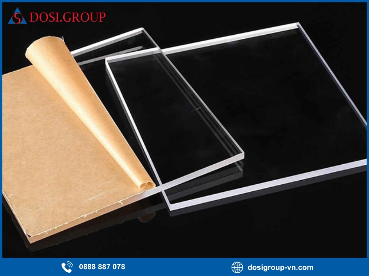Các loại tấm mica phổ biến dùng làm hộp đèn ngoài trời