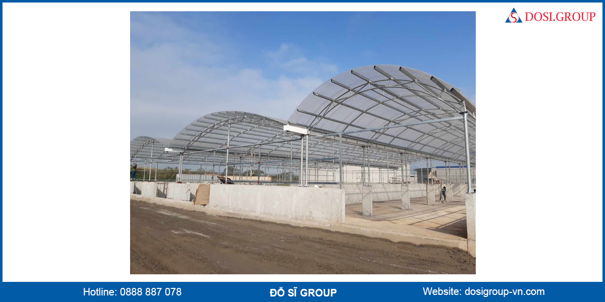 Tấm lợp Poly trang trại chăn nuôi