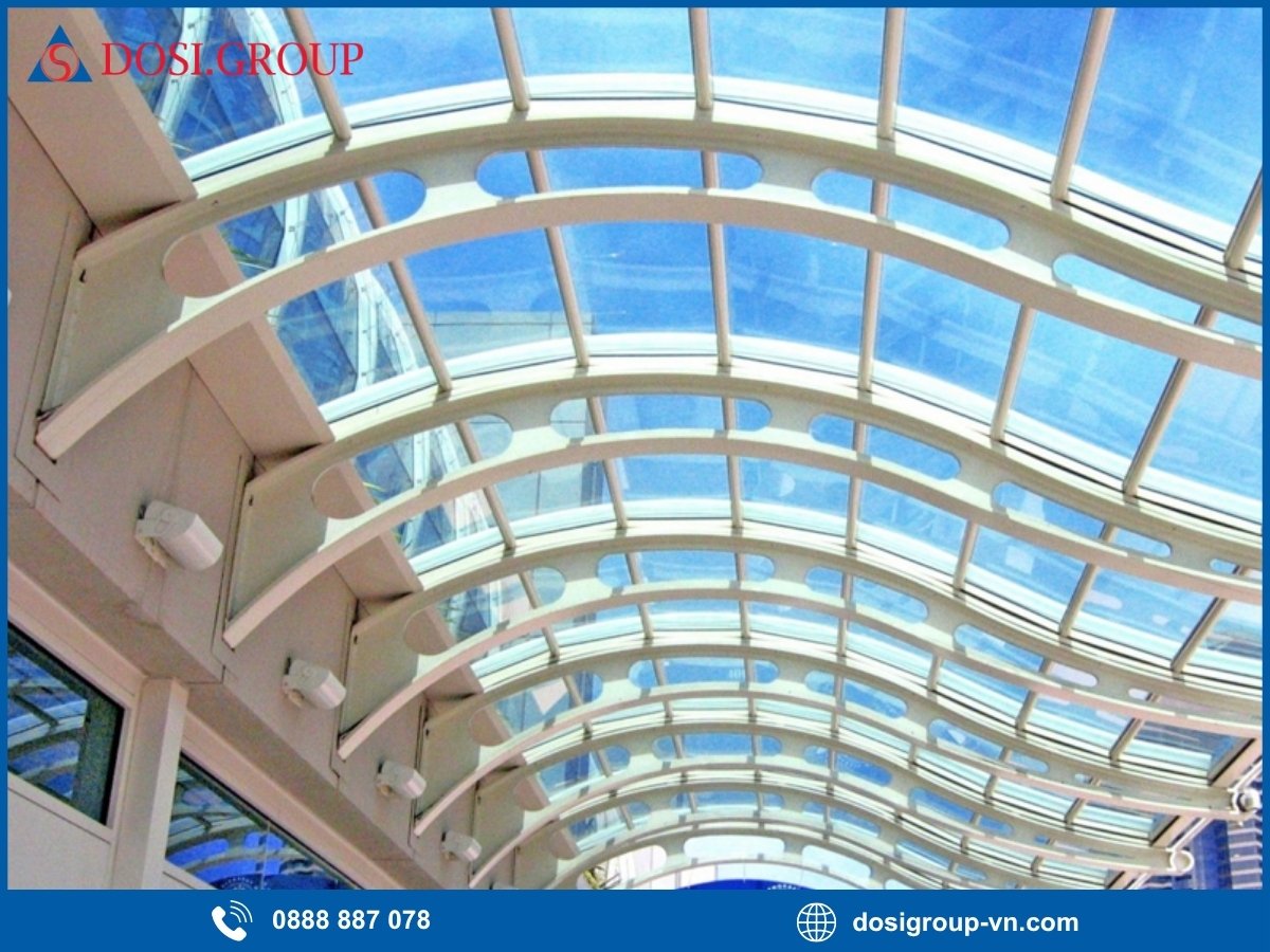 Tấm lợp polycarbonate - Vật liệu chống nóng kết hợp lấy sáng tự nhiên